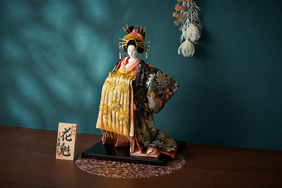 Japanese Oyama Doll Geisha Oiran Japanese Decor Art Pure Silk Kimono KK125-46-Z-US-S