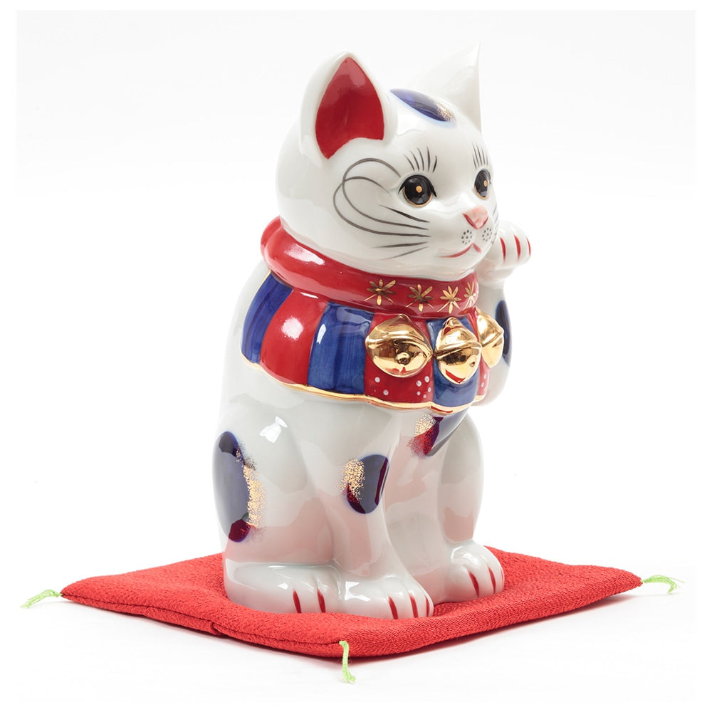 porcelain beckoning cat　Seto ware　7752