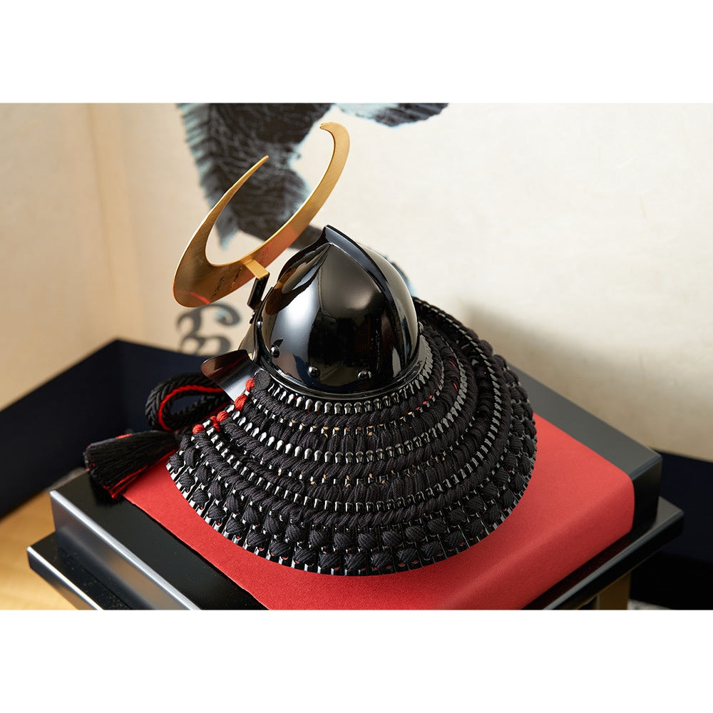 Kabuto Helmet Display – 71GC-10-Z-S Supervised by Emi Wada