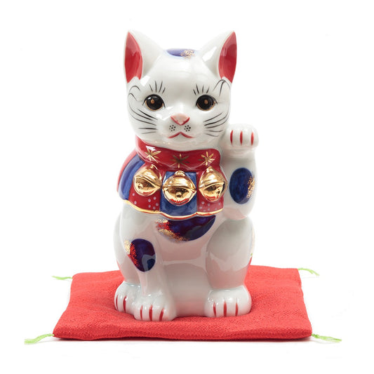 porcelain beckoning cat　Seto ware　7753