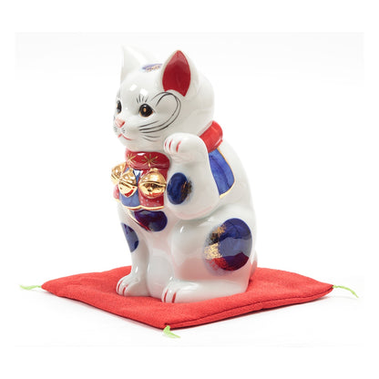 porcelain beckoning cat　Seto ware　7753