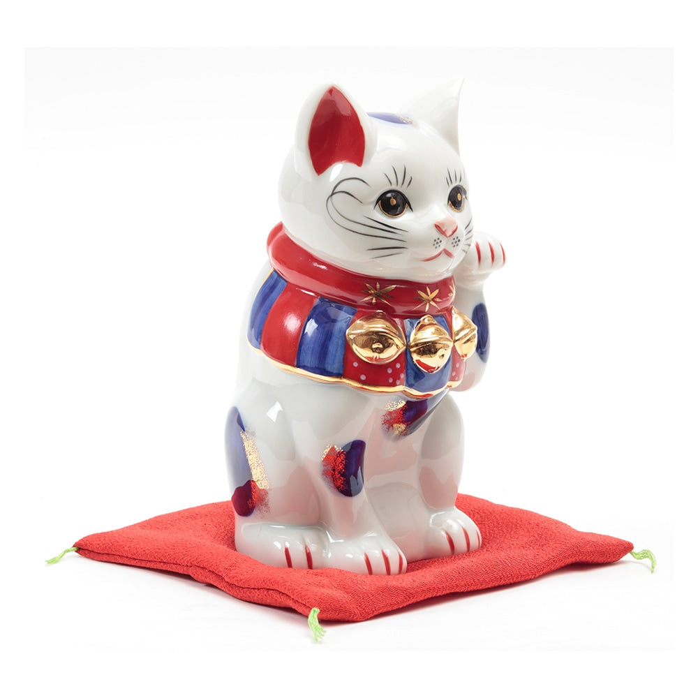 porcelain beckoning cat　Seto ware　7753