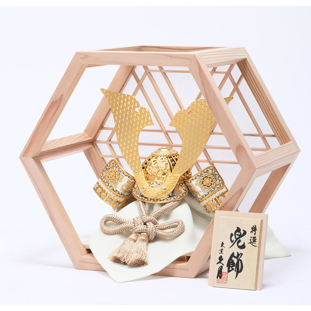 Kabuto Helmet Display – 6GR-K11-S by Toshimitsu Suzuki