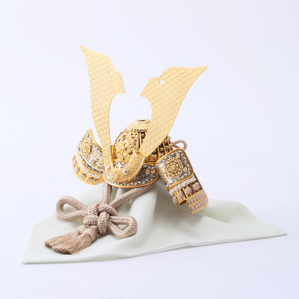 Kabuto Helmet Display – 6GR-K11-S by Toshimitsu Suzuki