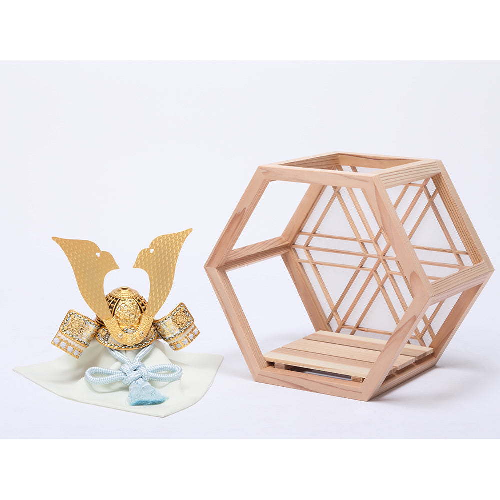 Kabuto Helmet Display – 6GR-K12-S by Toshimitsu Suzuki