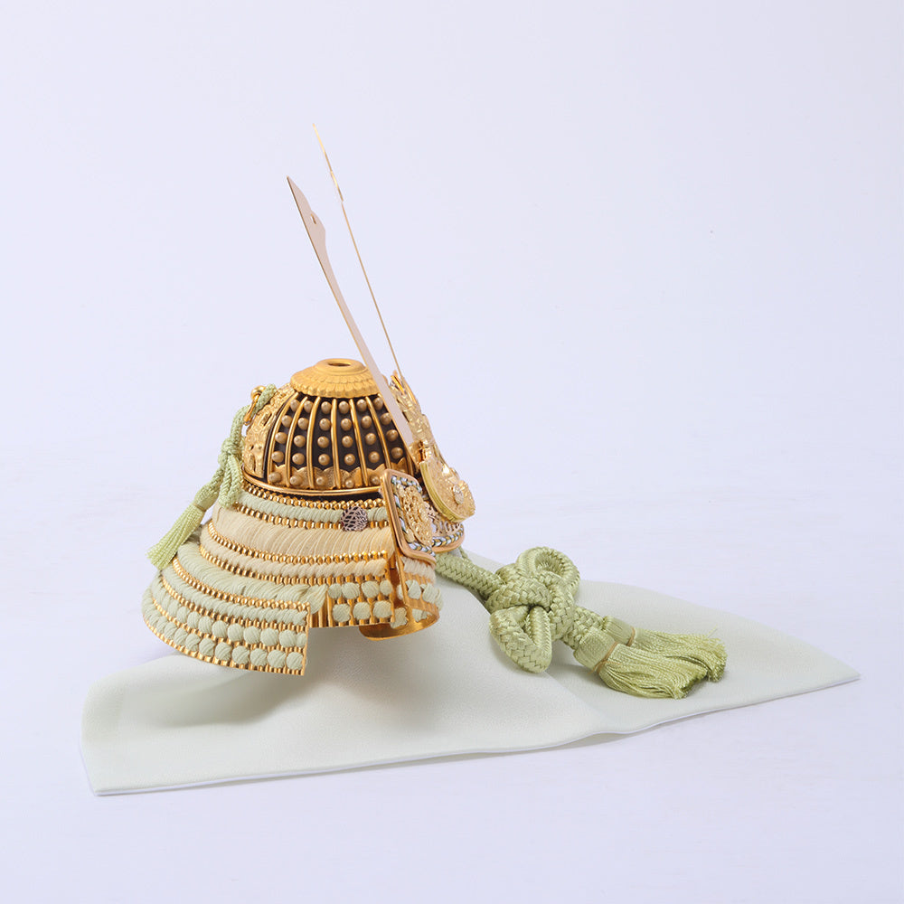 Kabuto Helmet Display – 6GR-K13-S by Toshimitsu Suzuki