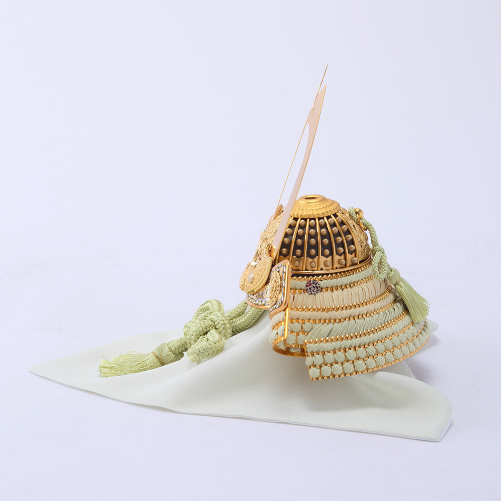 Kabuto Helmet Display – 6GR-K13-S by Toshimitsu Suzuki