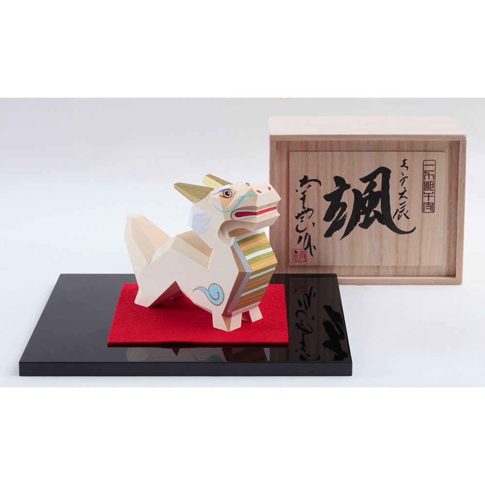 Zodiac Figurine One-Stroke Carving:  Dragon with Paulownia Box 4EI-1